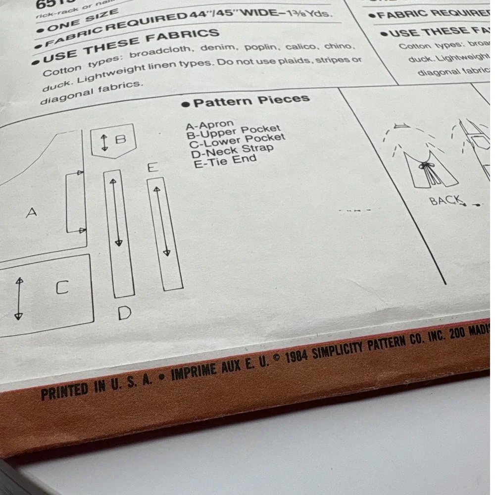 Simplicity 6515 Beginner's Choice Level 2 Apron Sewing Pattern Miss Men One Size